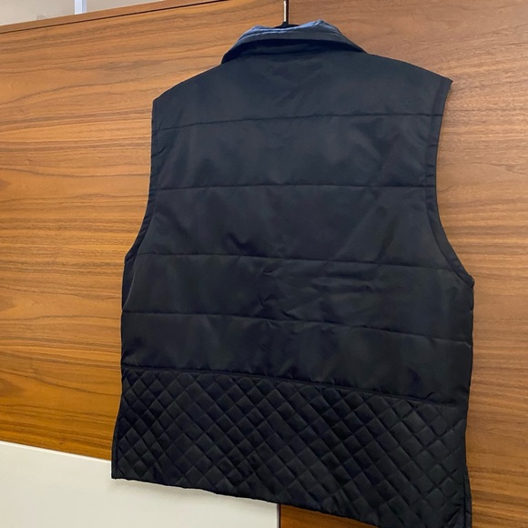 BLACK QUILTED VEST - Picture 2 of 9